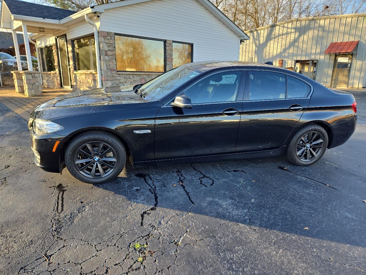 BMW 5-Series 528i 2014