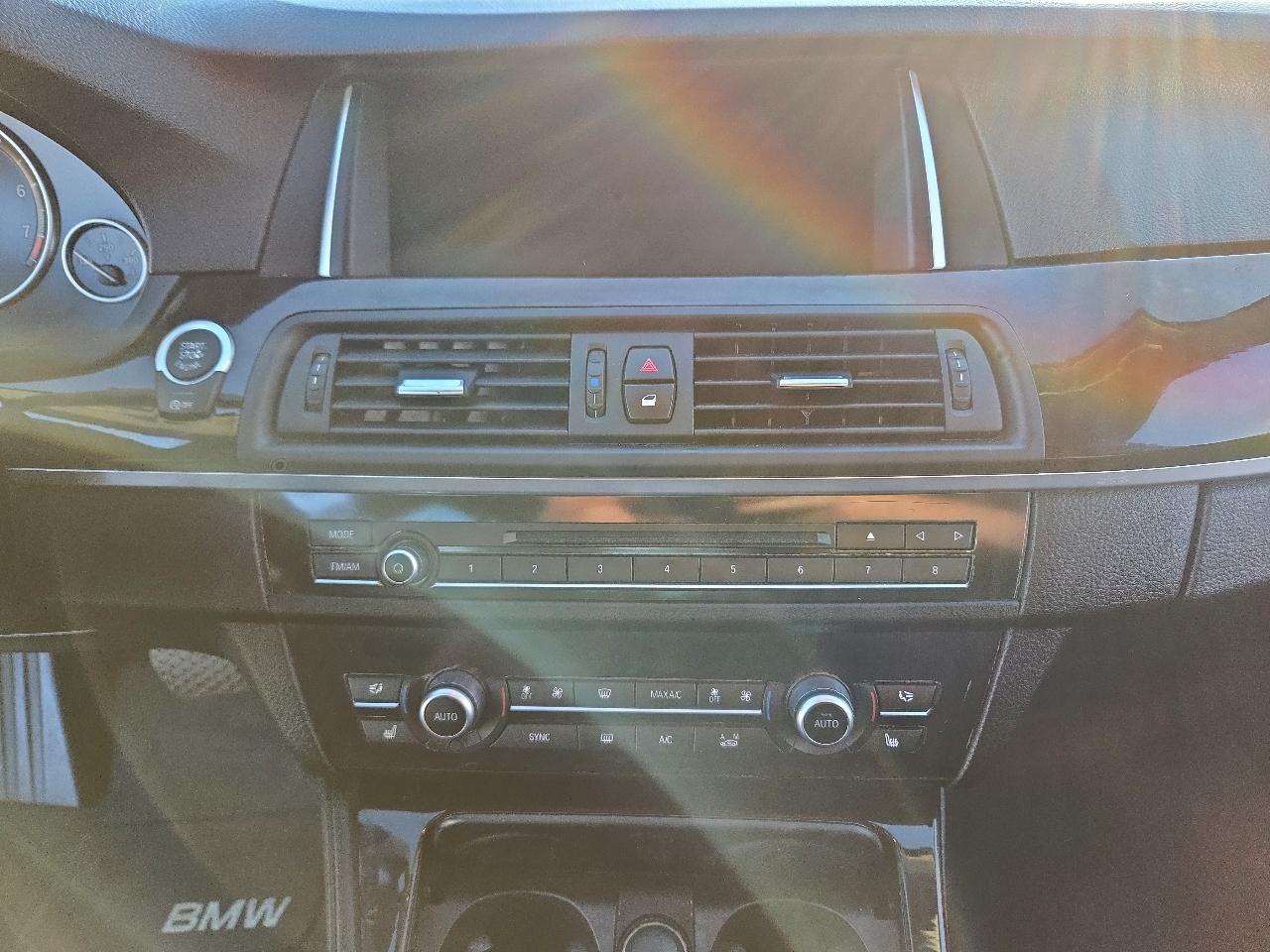 BMW 5-Series 528i 2014