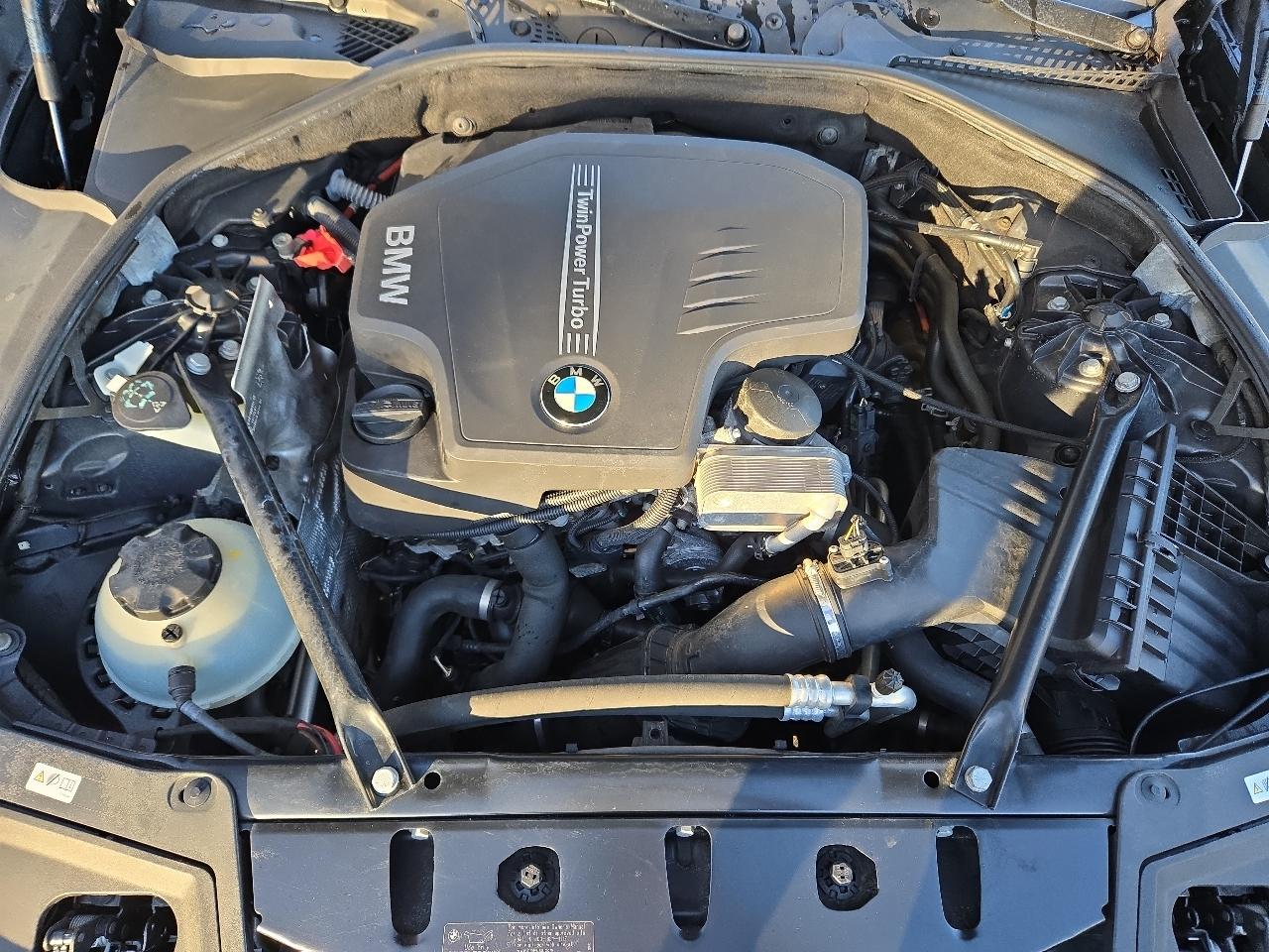 BMW 5-Series 528i 2014