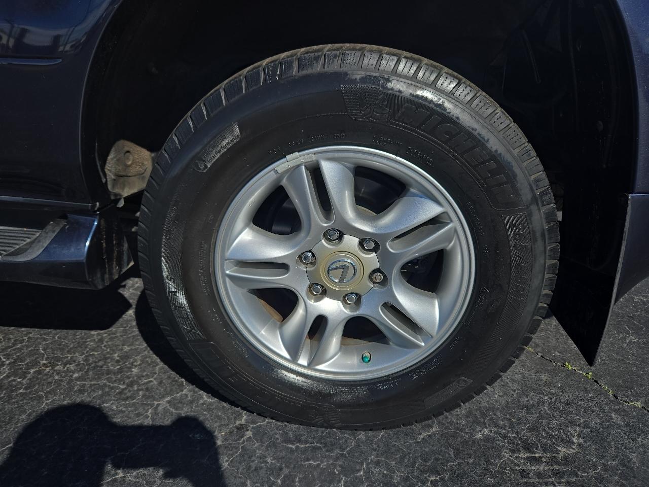 Lexus GX 470 Sport Utility 2005