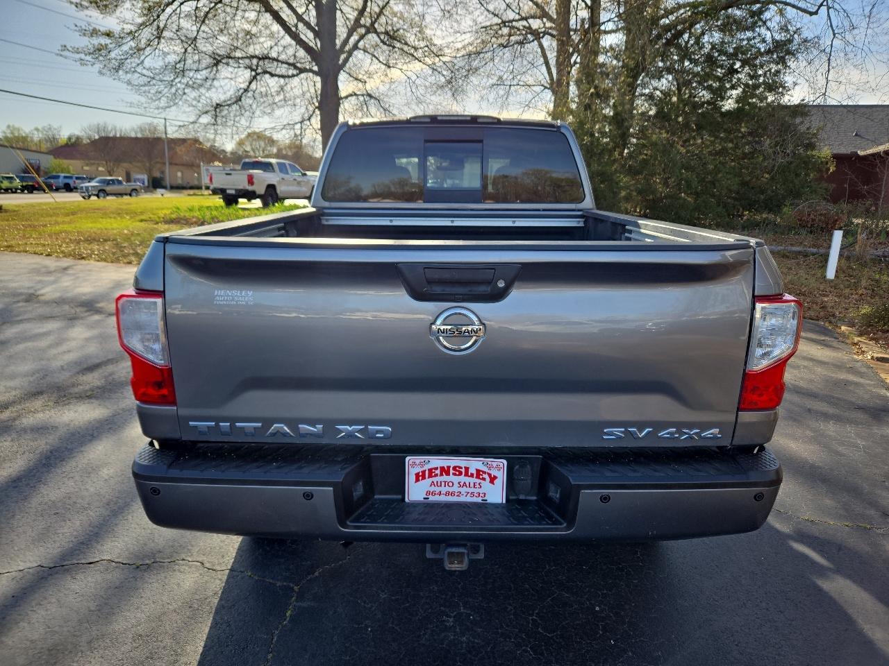 Nissan Titan XD 4WD Crew Cab SV Gas 2017