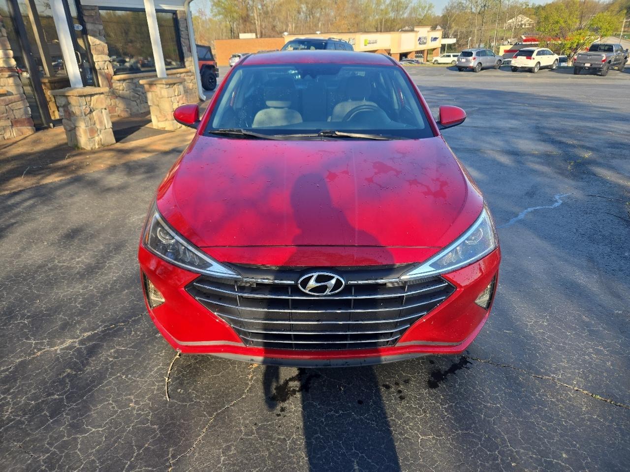 Hyundai Elantra SE 6M 2020