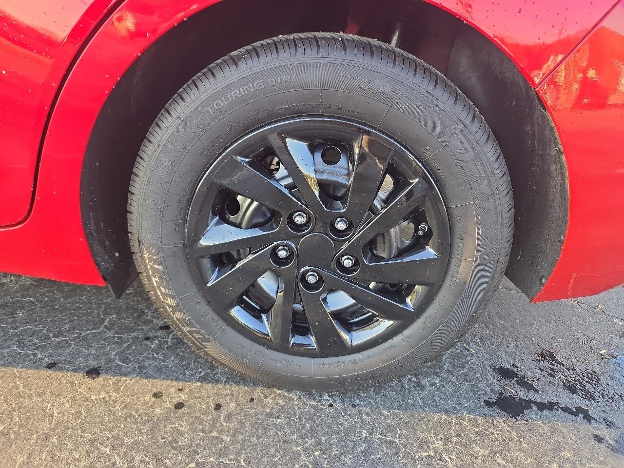 Hyundai Elantra SE 6M 2020