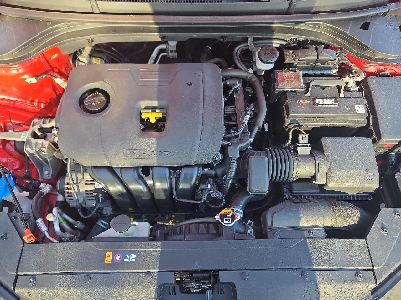 Hyundai Elantra SE 6M 2020