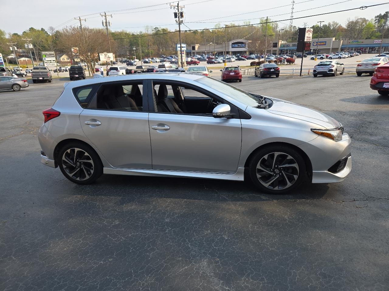 Scion iM 5dr HB CVT (Natl) 2016