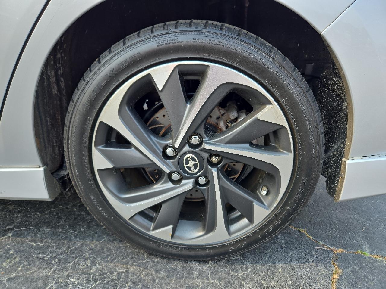 Scion iM 5dr HB CVT (Natl) 2016