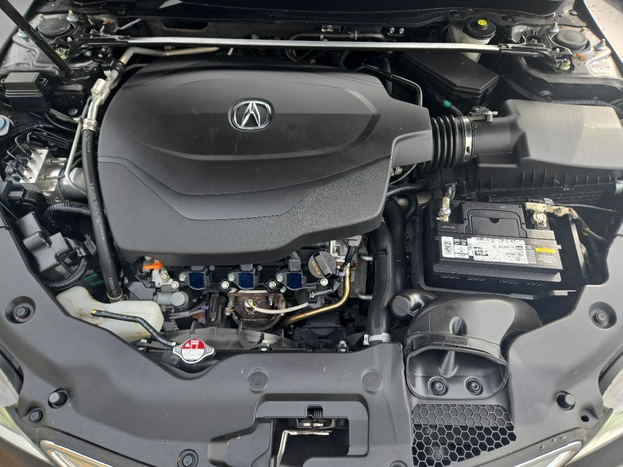 Acura TLX 9-Spd AT w/Technology Package 2015