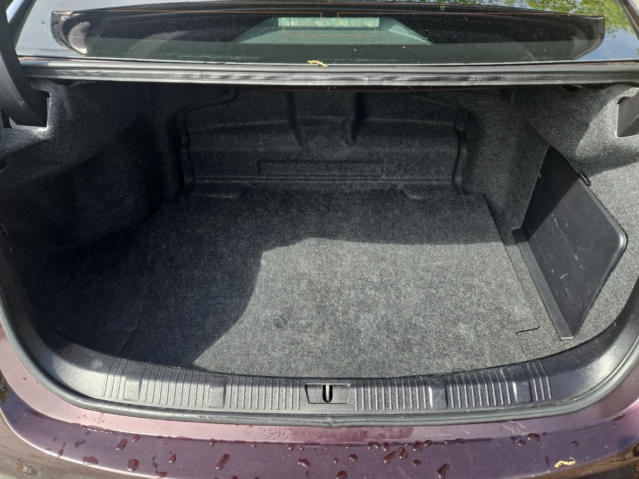 Toyota Avalon Hybrid XLE Touring 2013