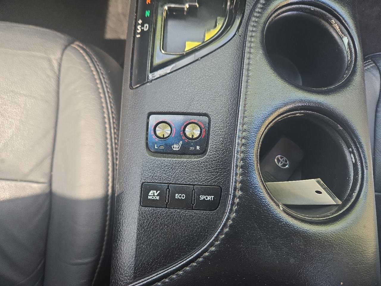 Toyota Avalon Hybrid XLE Touring 2013