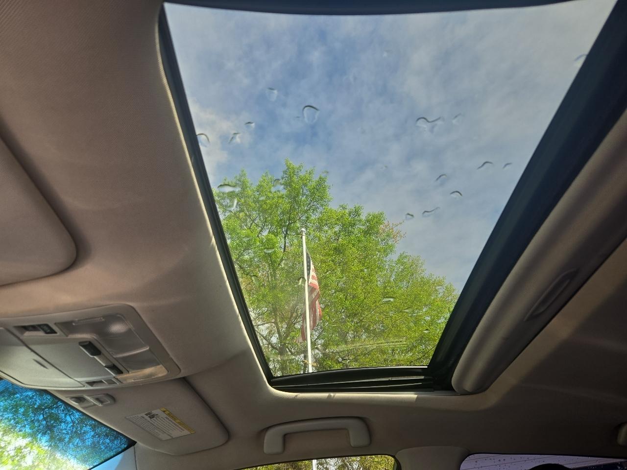 Toyota Avalon Hybrid XLE Touring 2013