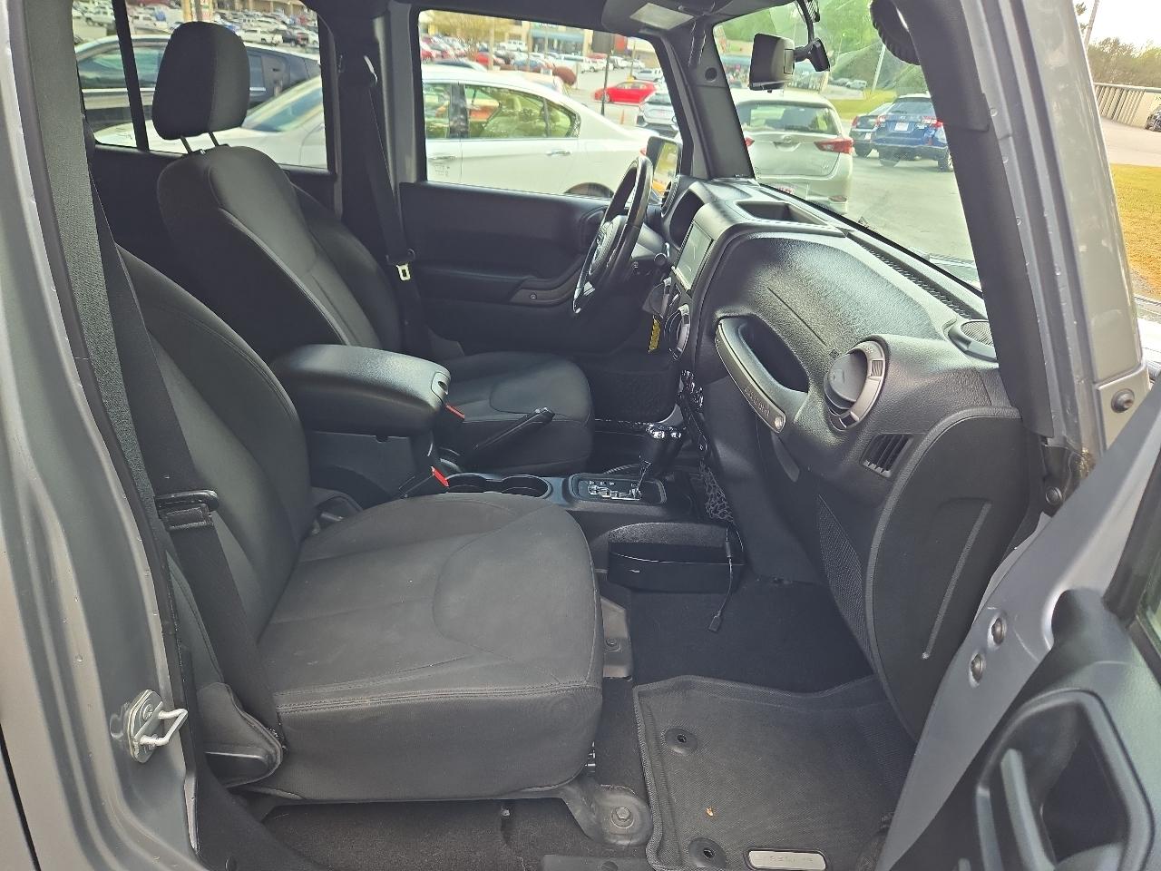 Jeep Wrangler Unlimited Sport 4WD 2016