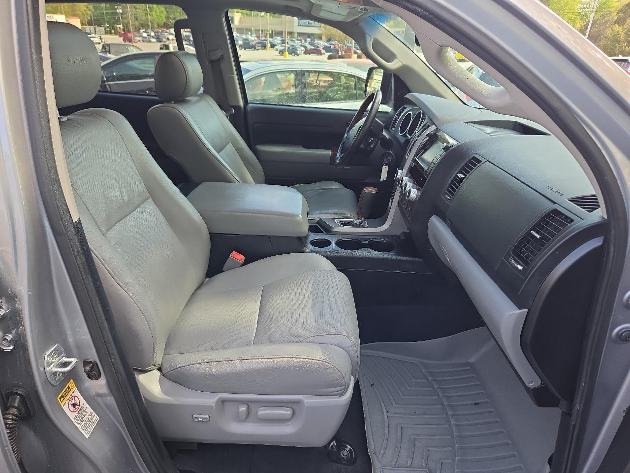 Toyota Tundra Platinum Crew Max 4WD 2012