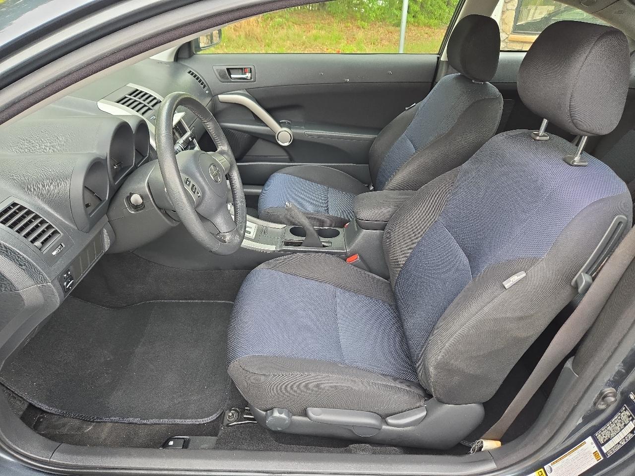 Scion tC Sports Coupe 4-Spd AT 2010