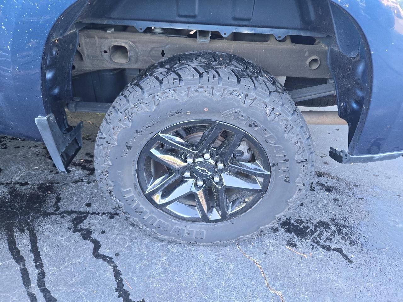 Chevrolet Silverado 1500 Z71 Crew Cab 4WD 2021