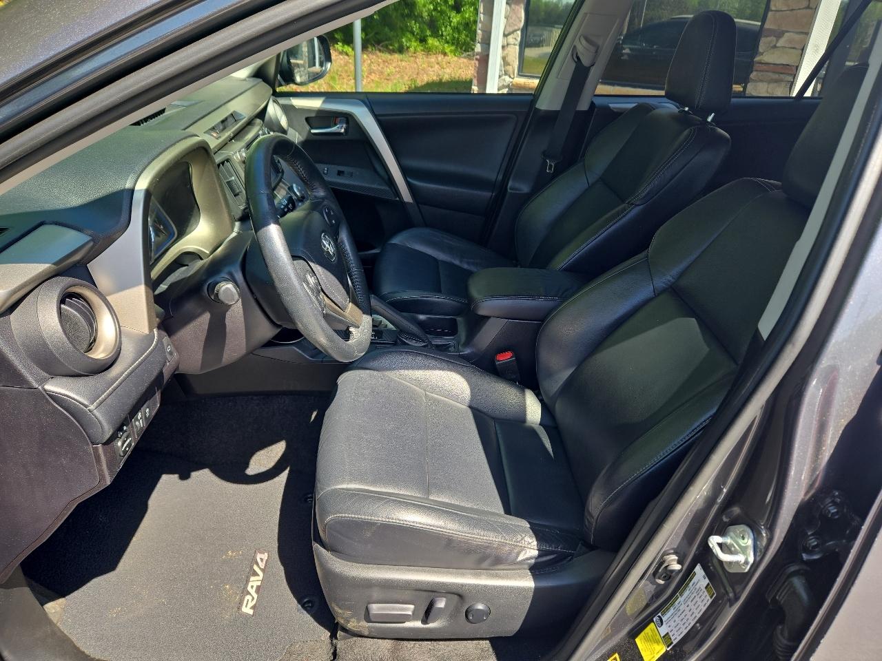 Toyota RAV4 Limited FWD 2015