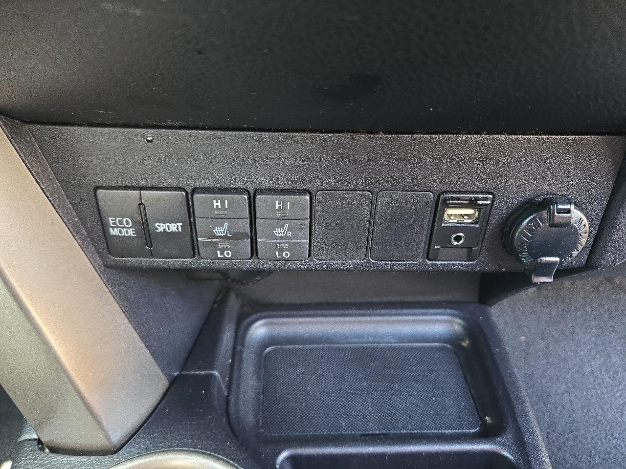 Toyota RAV4 Limited FWD 2015