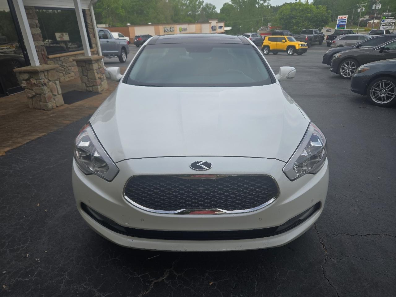 Kia K900 V8 2015