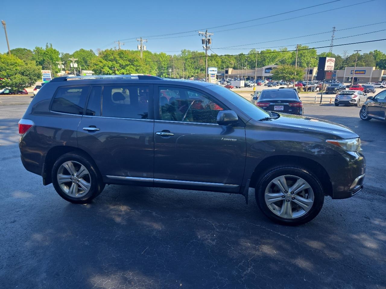 Toyota Highlander Limited 2WD 2012