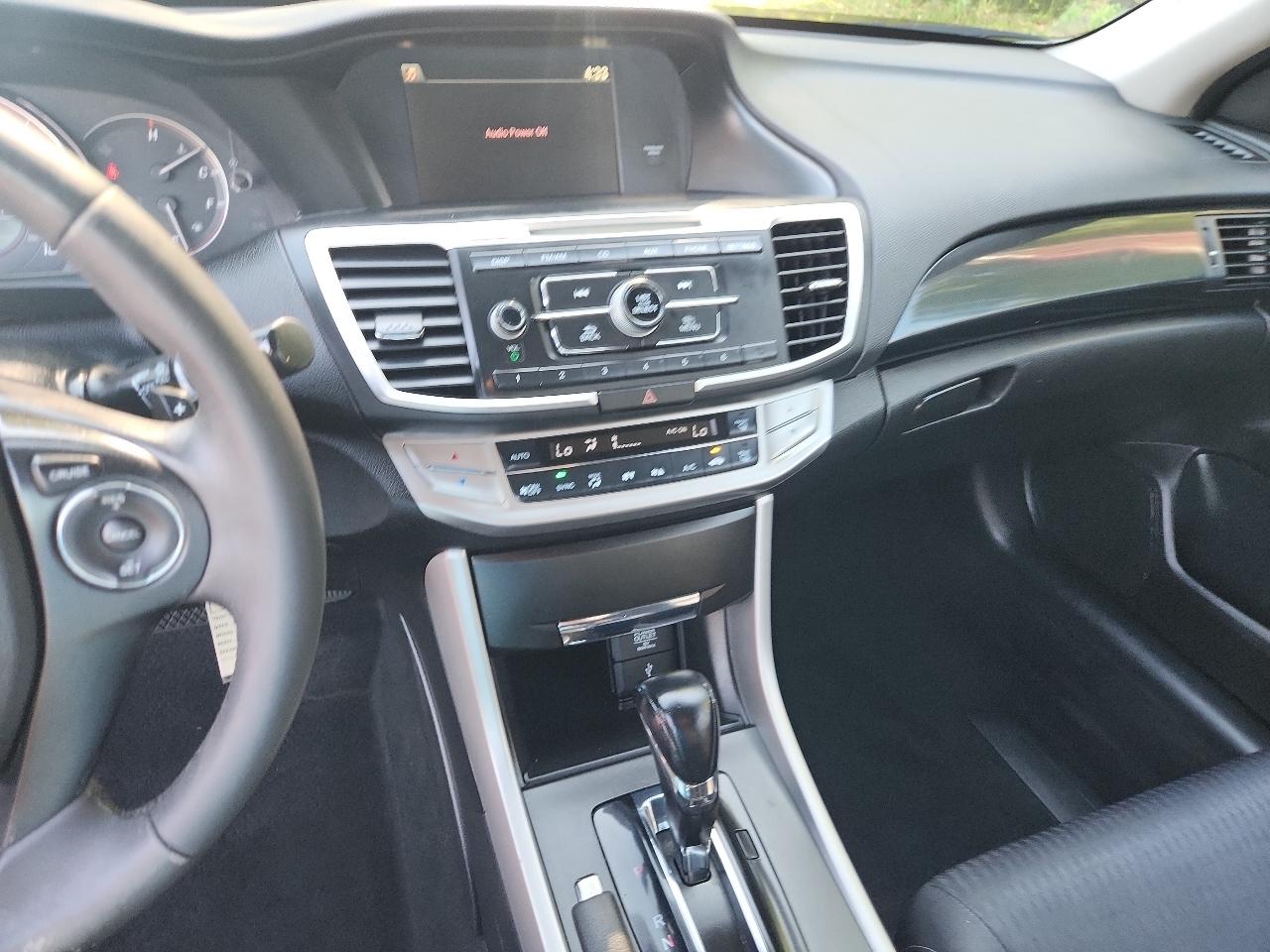 Honda Accord Sport Sedan AT 2015