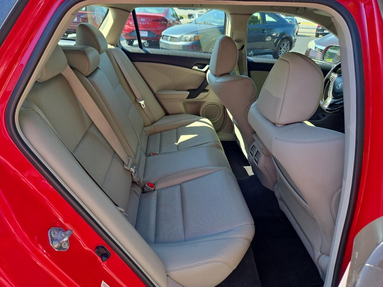 Acura TSX 5-Spd AT w/ Technology Package 2013