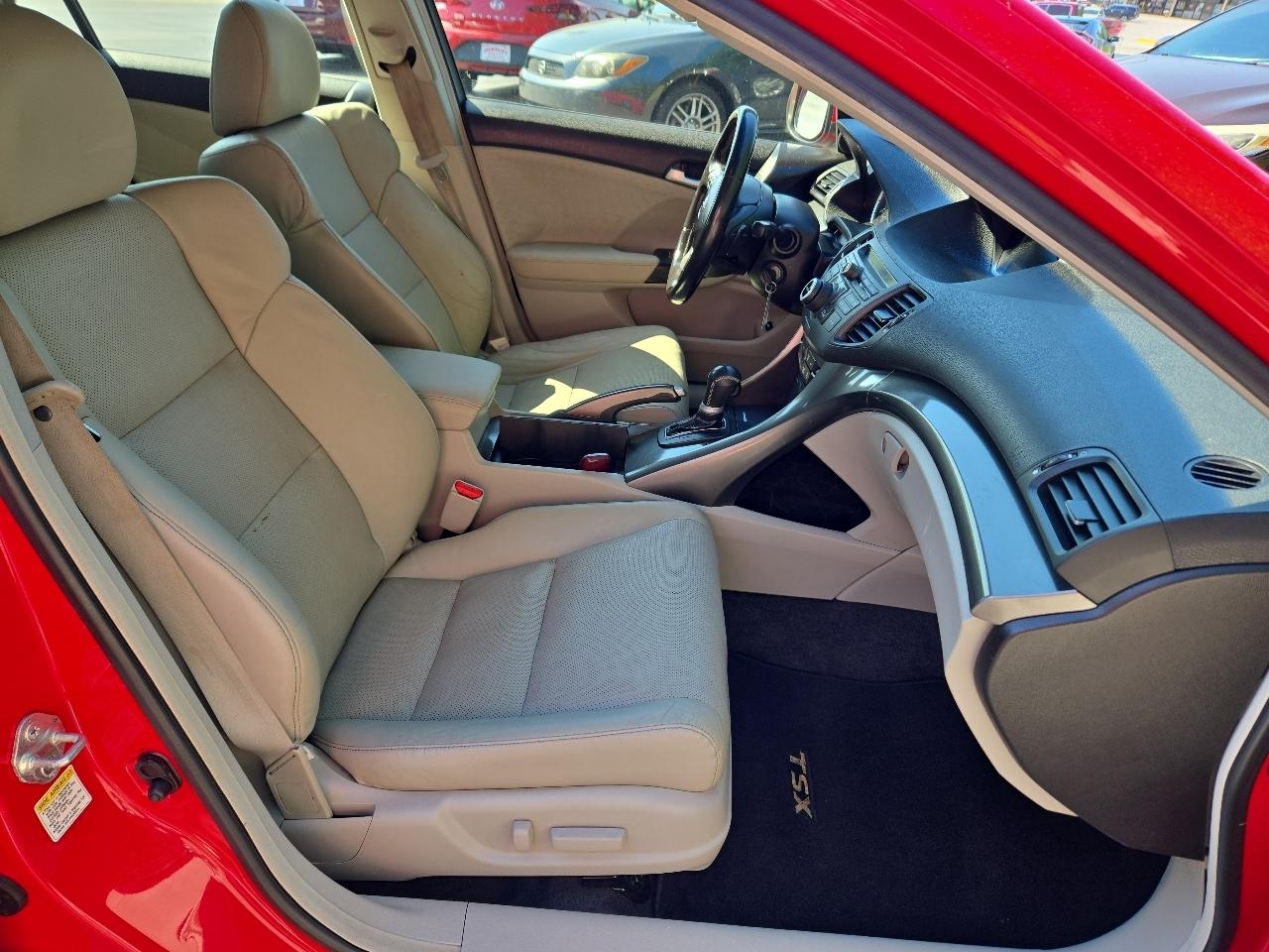 Acura TSX 5-Spd AT w/ Technology Package 2013