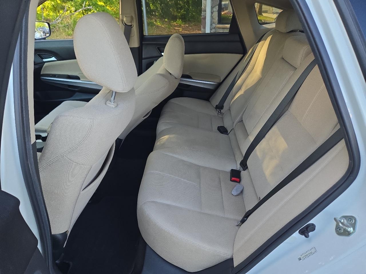 Honda Crosstour EX V-6 2WD 2013