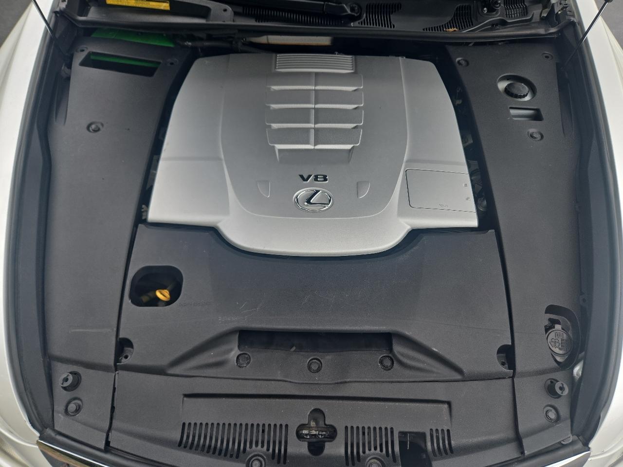 Lexus LS 460 Luxury Sedan 2011