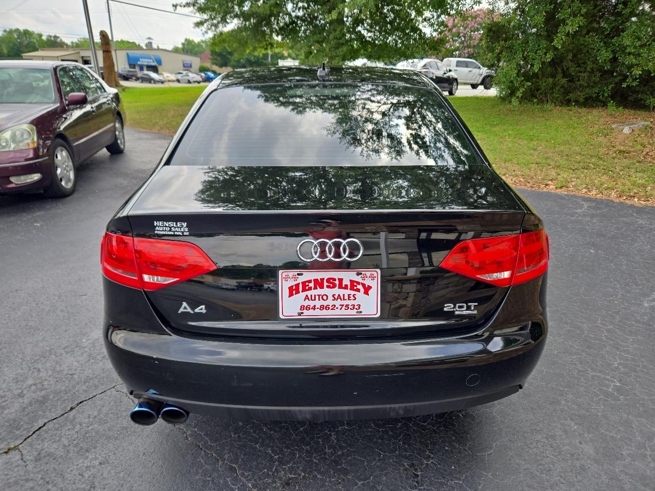 Audi A4 2.0T Premium Sedan quattro Manual 2012