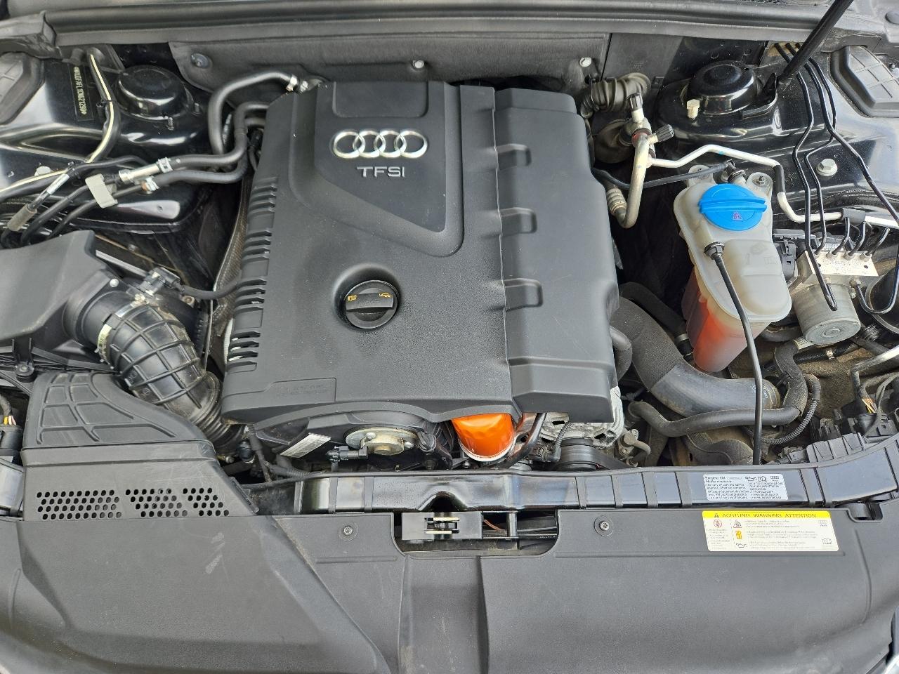 Audi A4 2.0T Premium Sedan quattro Manual 2012