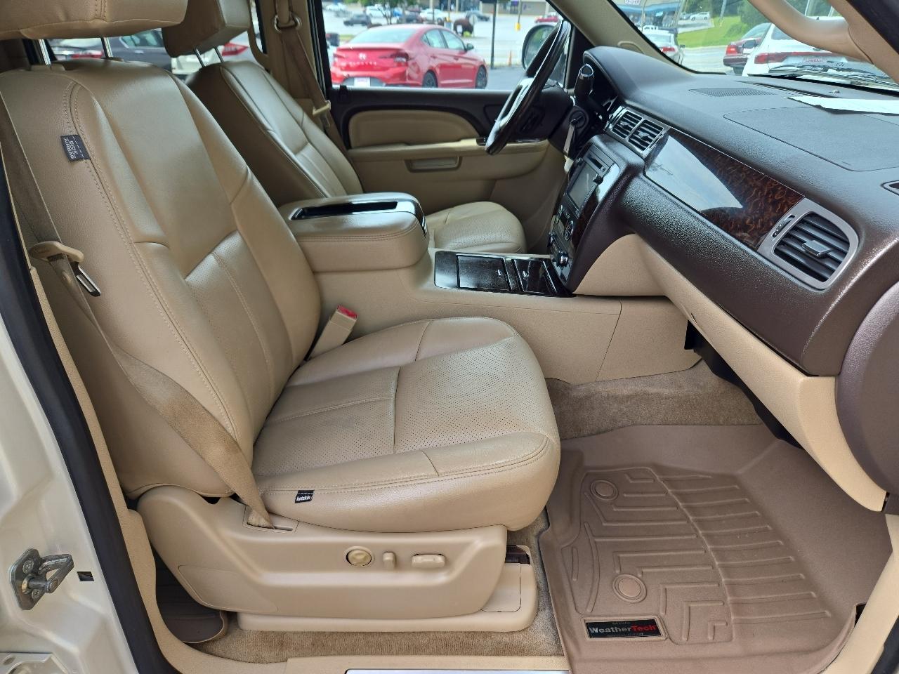 GMC Yukon Denali XL 4WD 2012
