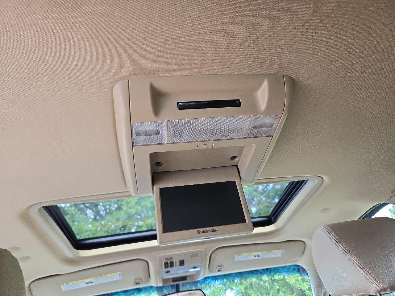 GMC Yukon Denali XL 4WD 2012