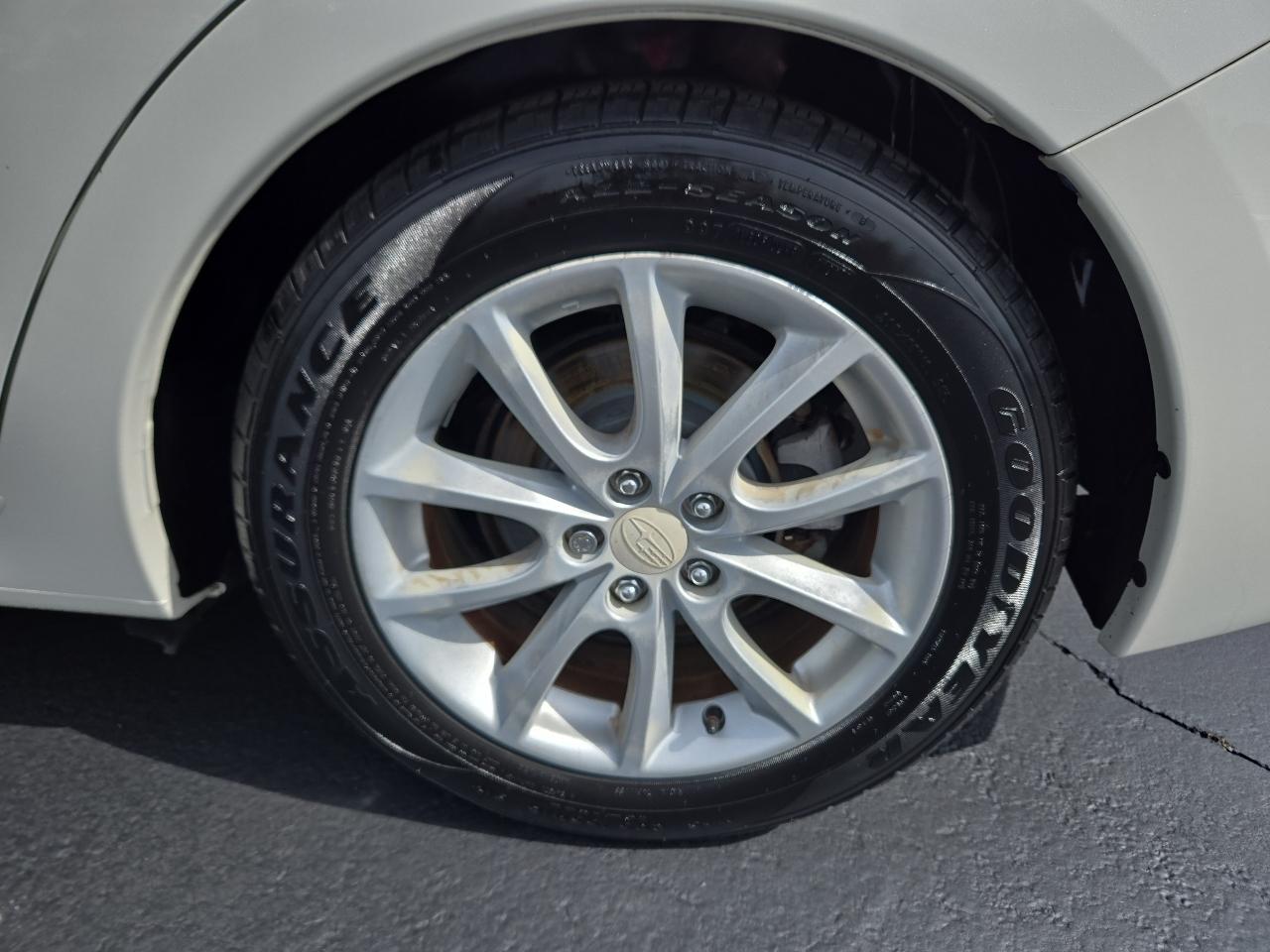 Subaru Impreza 2.0i Premium 5-Door w/All Weather Package 2014