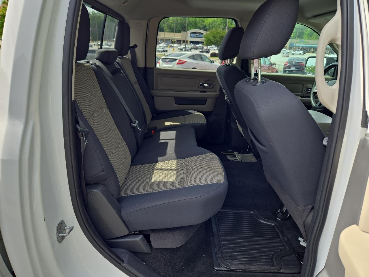 RAM 1500 Big Horn Crew Cab 2WD SWB 2011