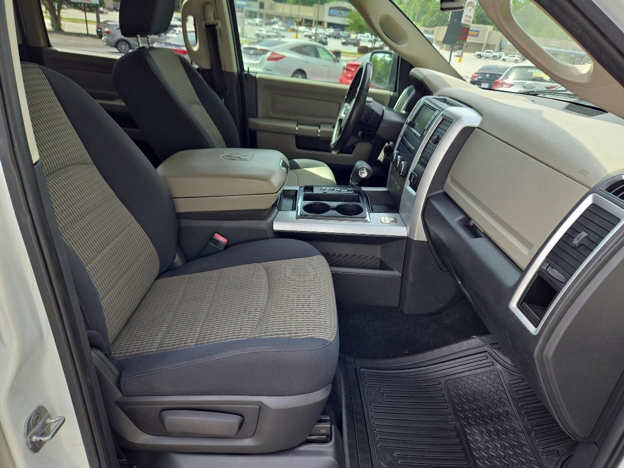 RAM 1500 Big Horn Crew Cab 2WD SWB 2011