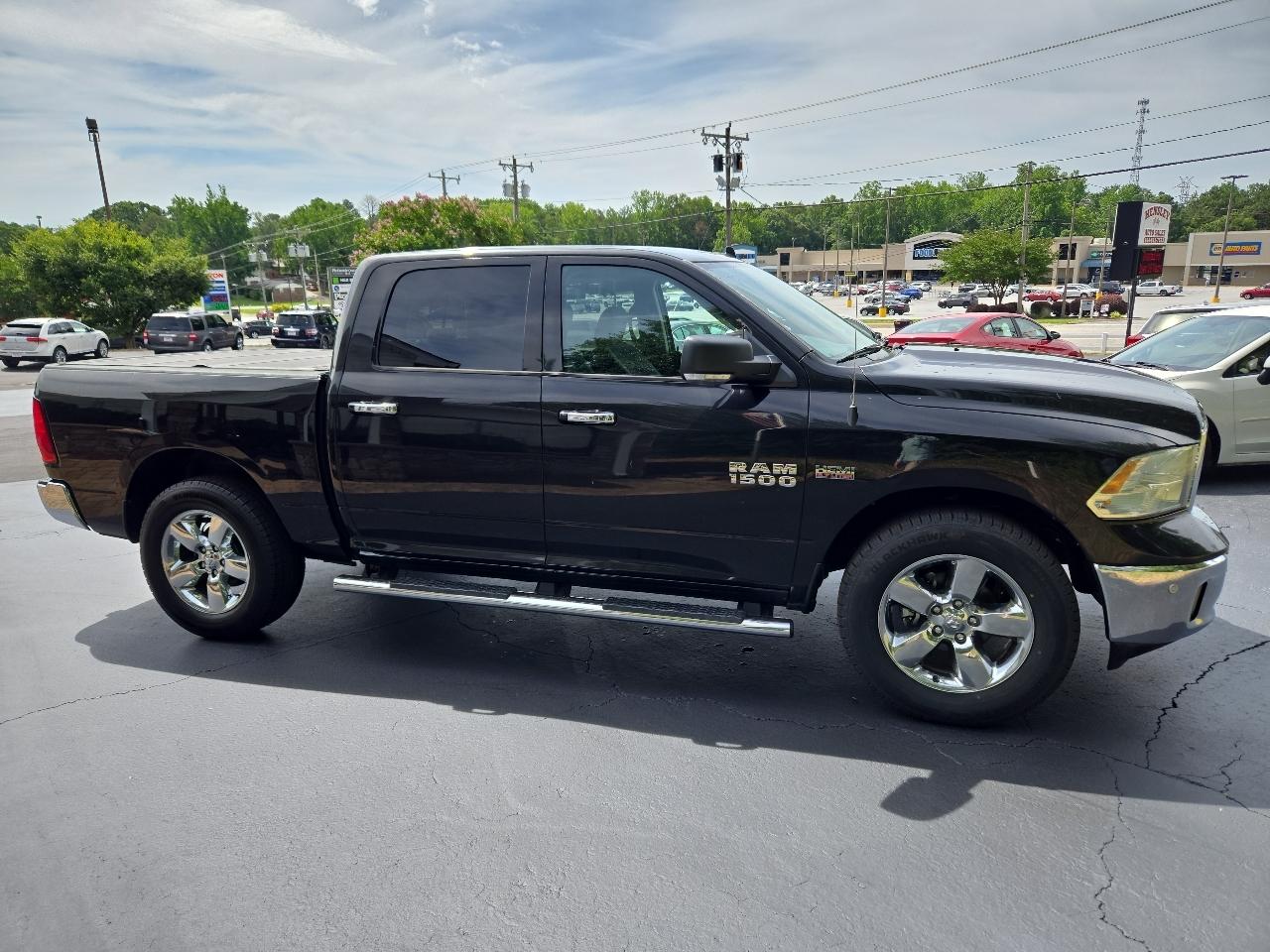 RAM 1500 Big Horn Crew Cab 4WD 2017