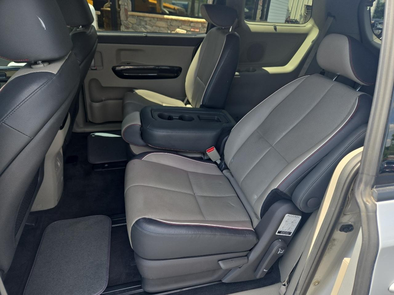 Kia Sedona EX 2018