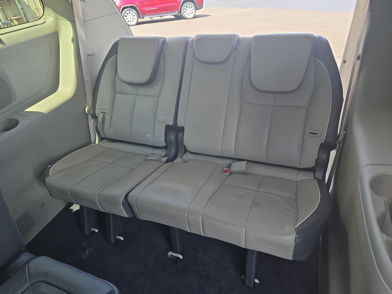 Kia Sedona EX 2018