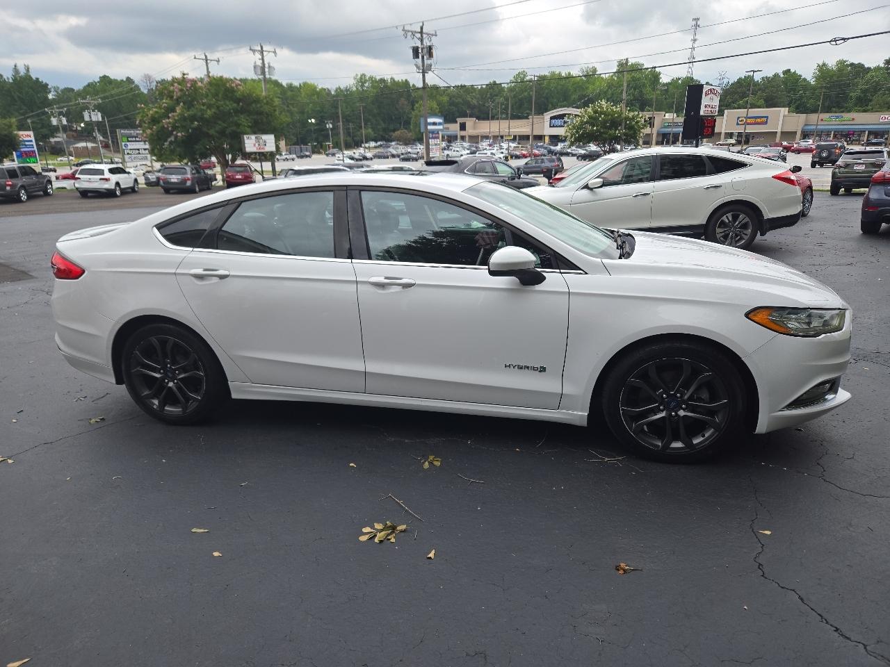 Ford Fusion Hybrid SE 2018