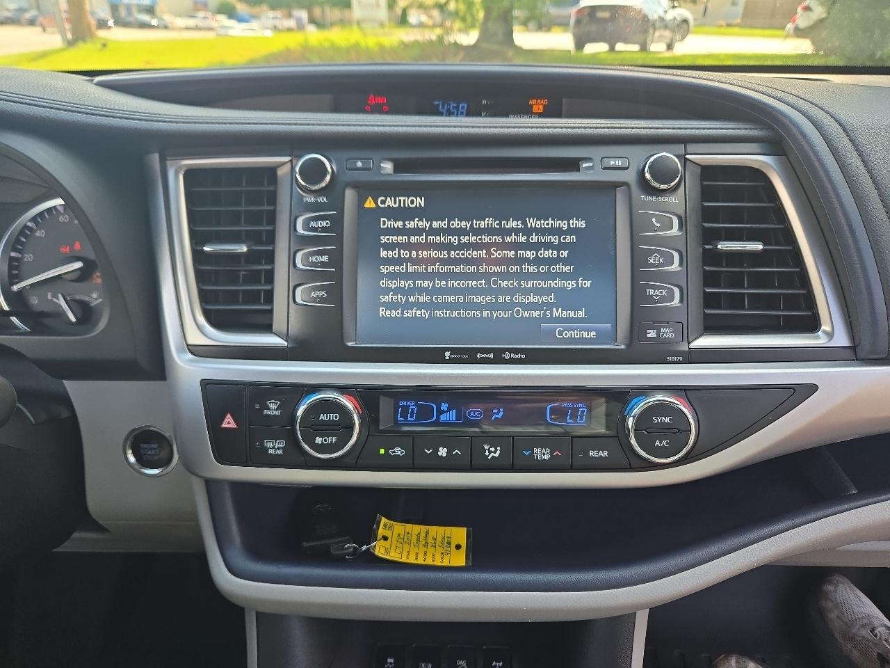 Toyota Highlander XLE AWD V6 2017