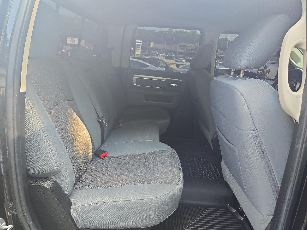 RAM 2500 SLT Crew Cab SWB 4WD 2017