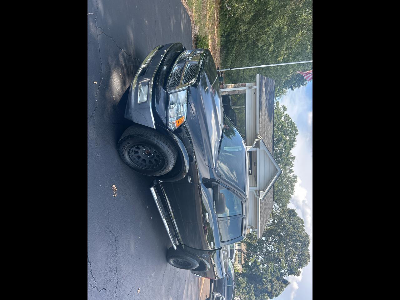RAM 1500 Laramie Crew Cab 2WD 2012