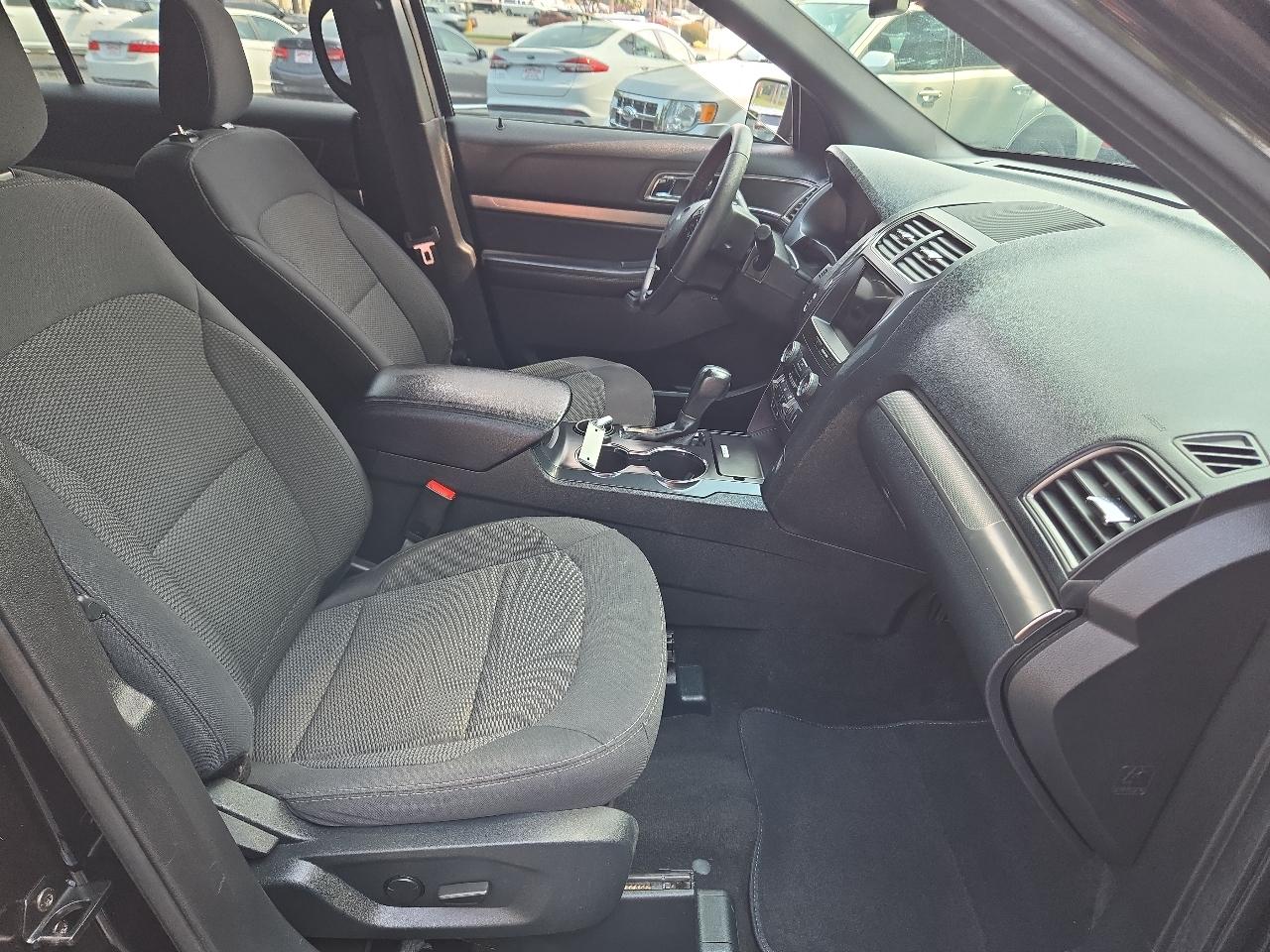 Ford Explorer XLT 2019