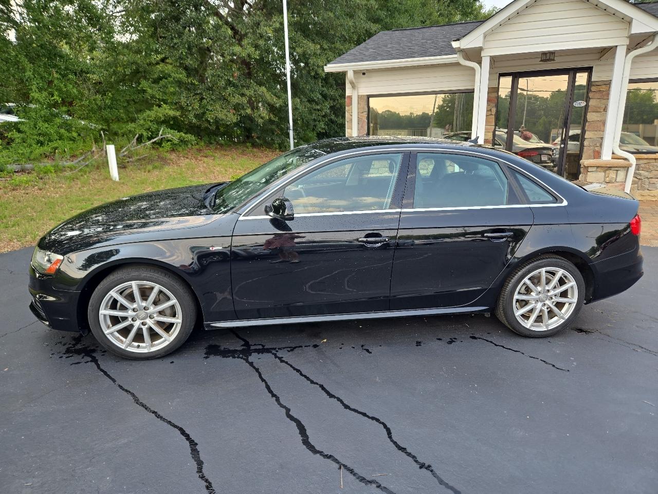 Audi A4 2.0T Sedan quattro Tiptronic 2015