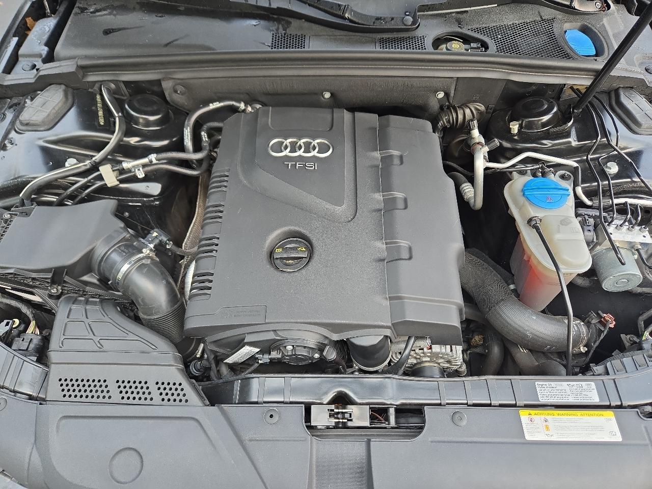 Audi A4 2.0T Sedan quattro Tiptronic 2015