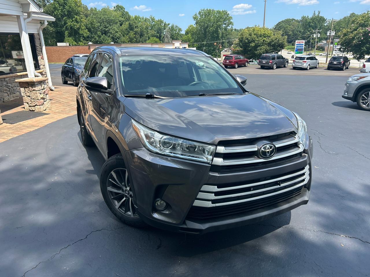 Toyota Highlander XLE AWD V6 2017