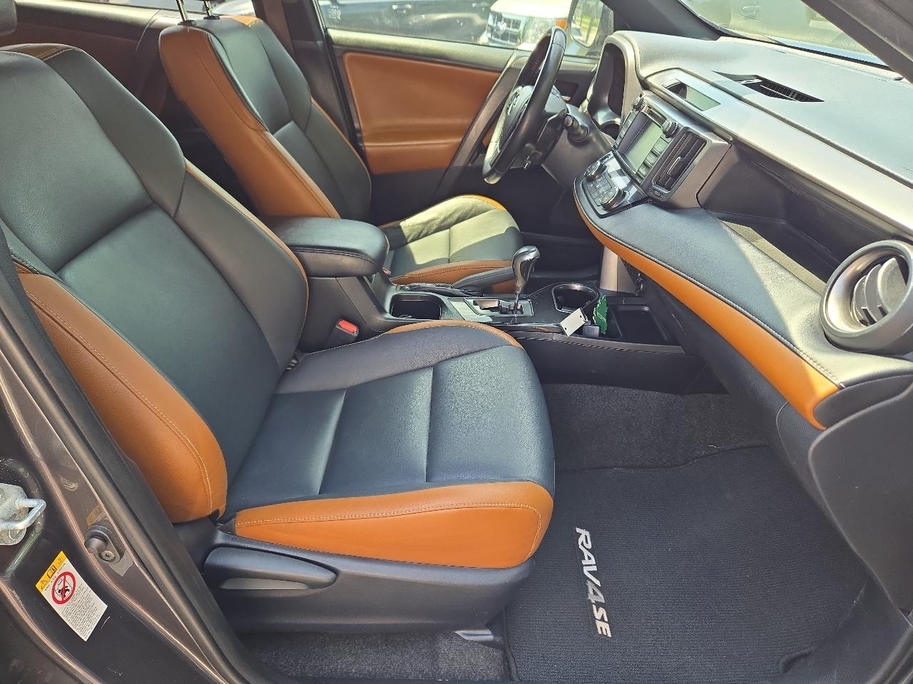 Toyota RAV4 SE FWD 2018