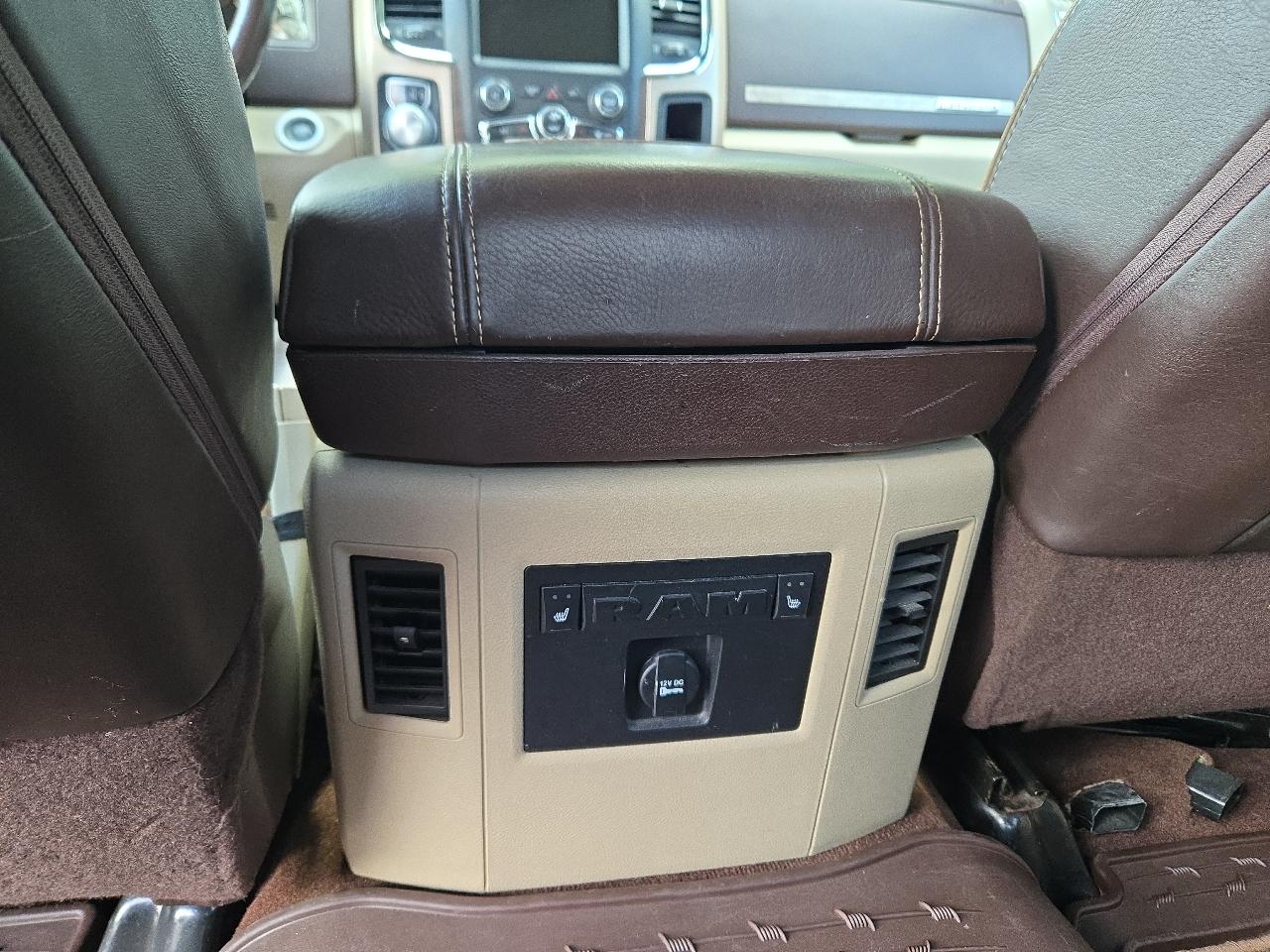 RAM 1500 4WD Crew Cab 149" Laramie Longhorn 2015