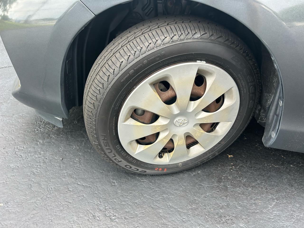 Toyota Prius c One 2013