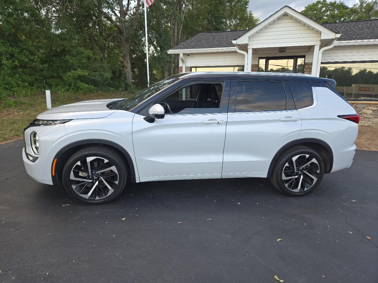 Mitsubishi Outlander SEL 2024