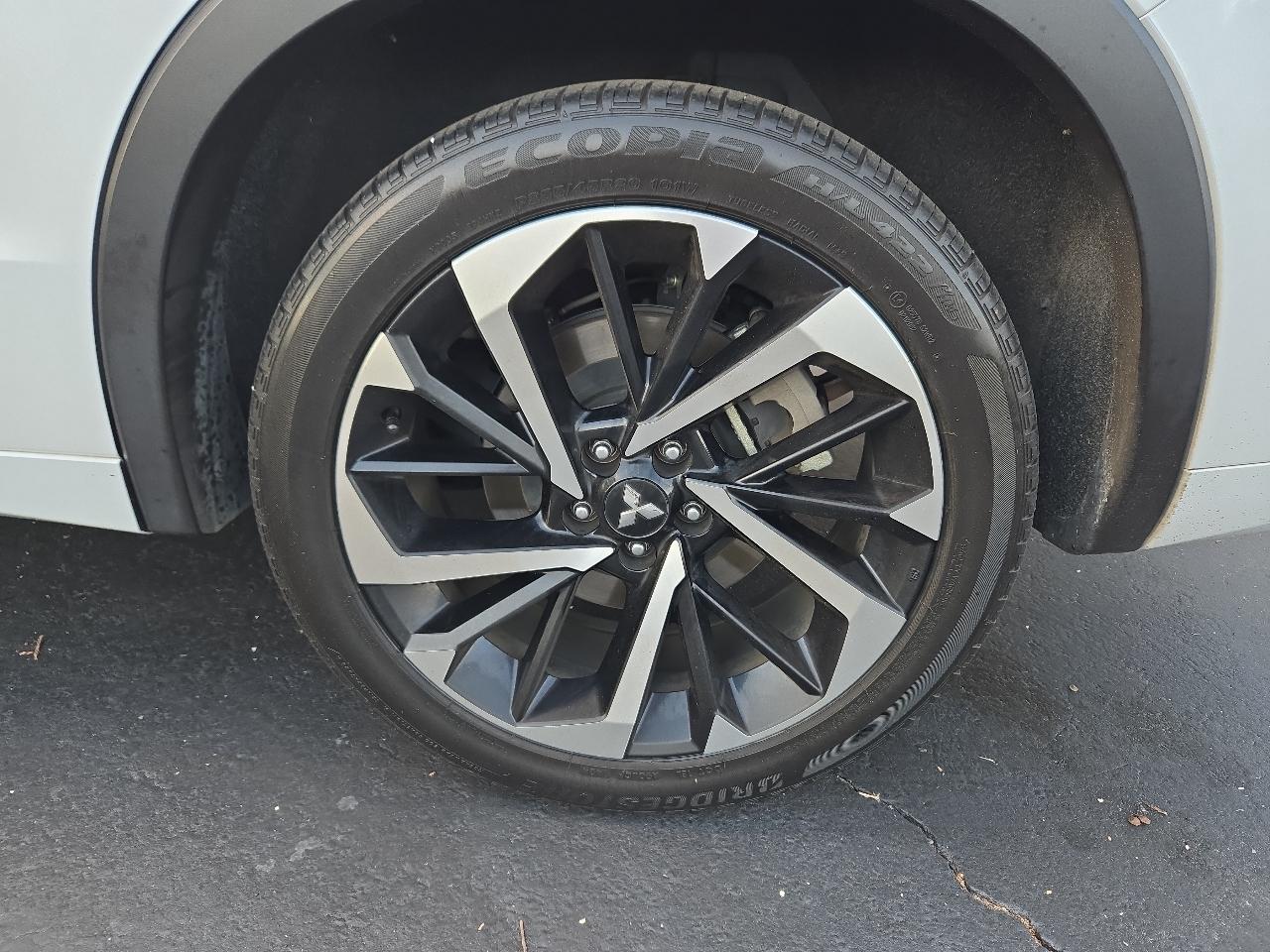 Mitsubishi Outlander SEL 2024